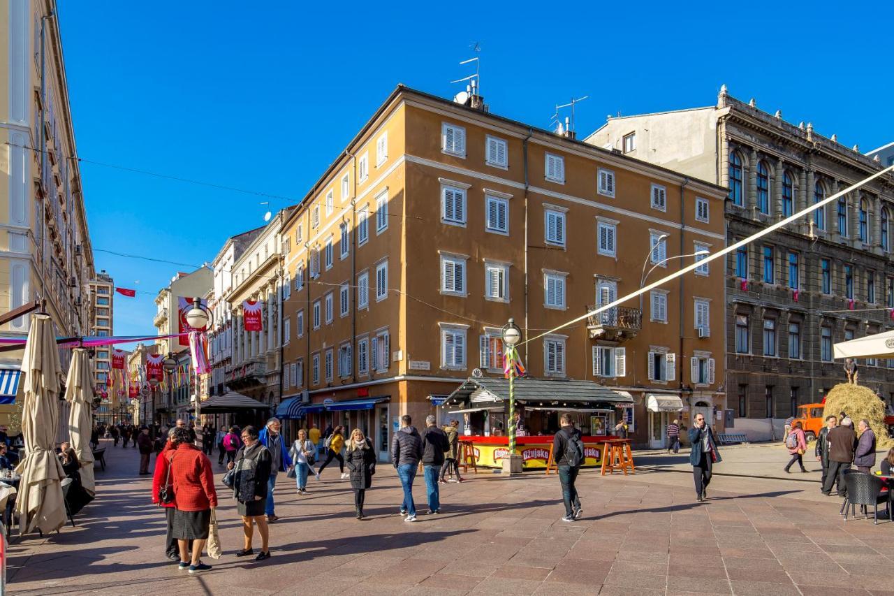 Main Street Apartments Rijeka Exterior photo